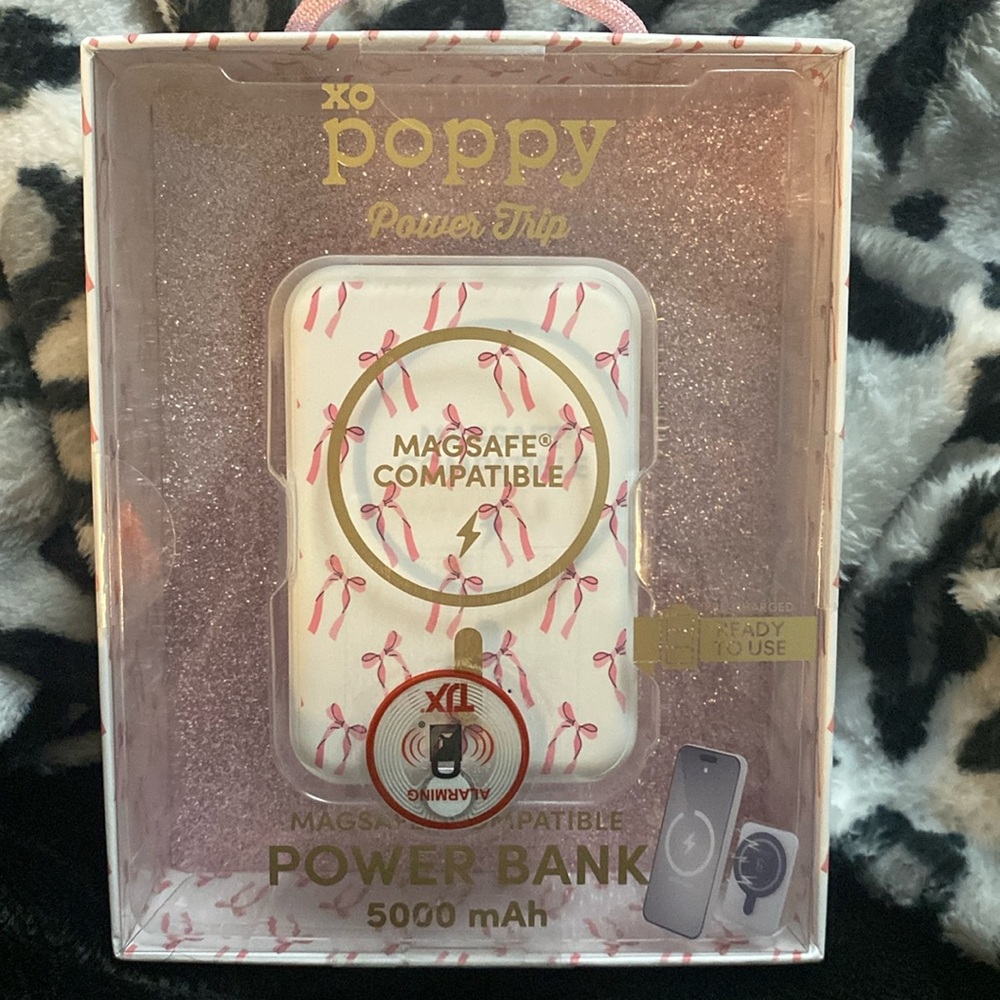 Bow Portable Charger 🎀